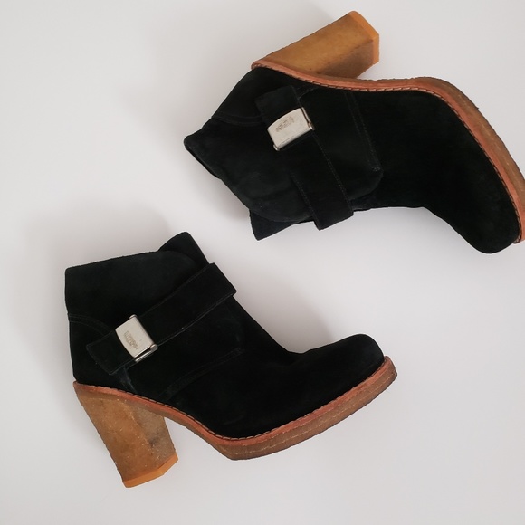 UGG Black and Brown Ankle Boots - Picture 1 of 8